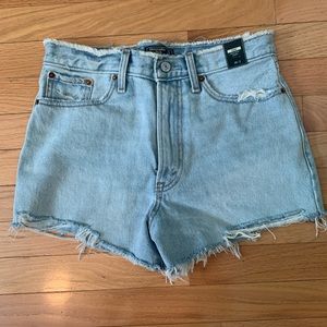 Abercrombie & Fitch Annie high rise shorts